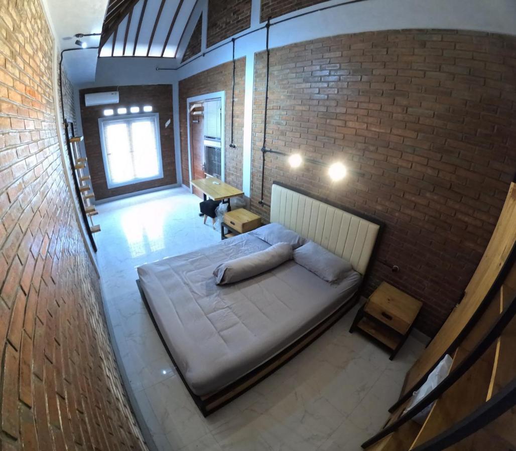 Omah Nogotirto Homestay Jogja Ngingas Εξωτερικό φωτογραφία